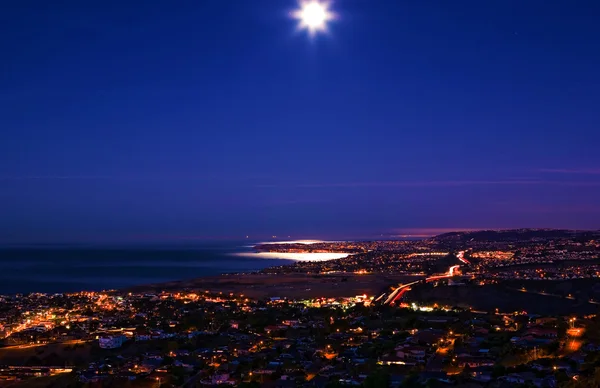 Moon Set over Dana Point — Stock Photo, Image