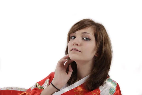 Geisha joven francesa en kimono de seda roja —  Fotos de Stock