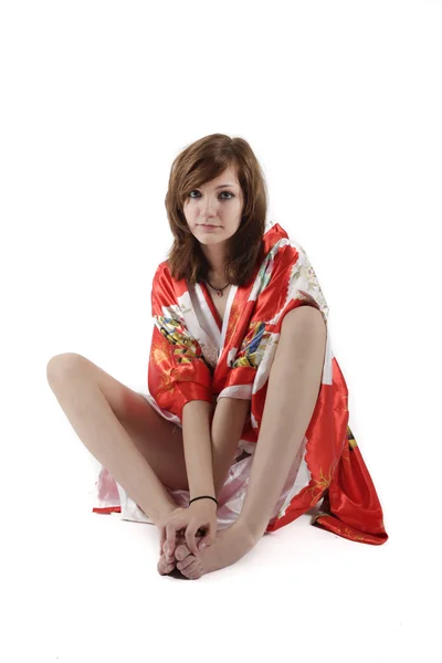 Geisha joven francesa en kimono de seda roja —  Fotos de Stock