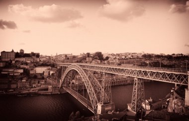 oporto şehri ve dom Vintage kartpostal ben Köprüsü ve luis kuzeyinde