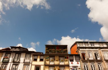 meydanda Oliveira guimaraes, Avrupa içinde tipik evleri