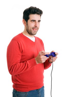 video oyunları oynarken heyecanlı genç adam. beyaz izole