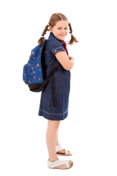 Retrato de corpo inteiro de uma menina da escola com mochila, isolado em w — Fotografia de Stock