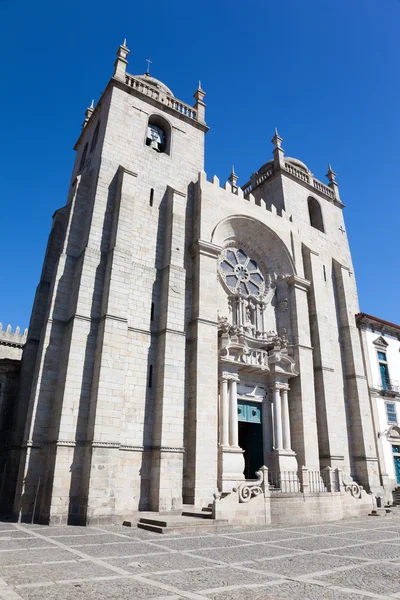 Kathedraal van santa clara in Porto, portugal — Stockfoto