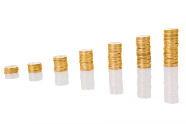 Mucchio di monete, isolato su bianco — Foto Stock