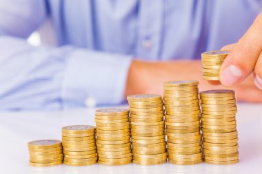 paralar yükselen bir işadamı