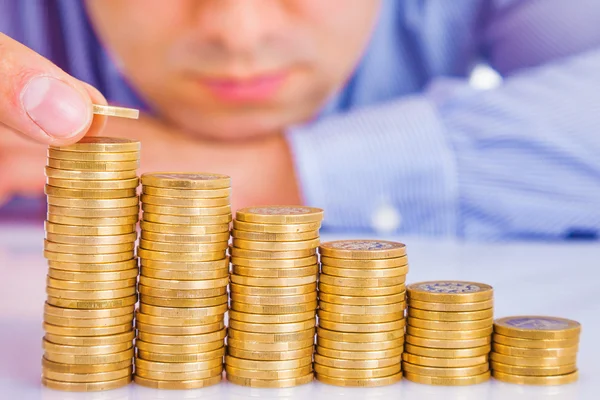 paralar yükselen bir işadamı