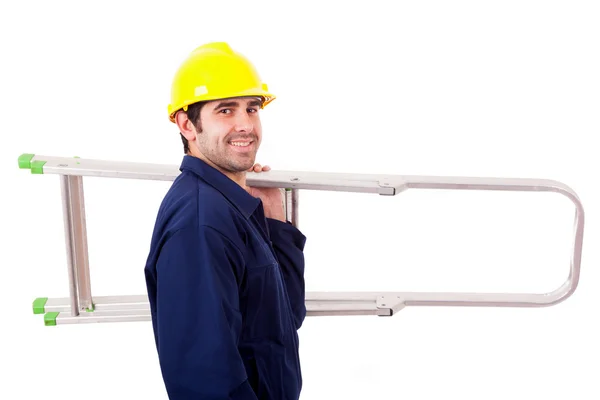 Retrato de un trabajador feliz sosteniendo una escalera, aislado en blanco —  Fotos de Stock