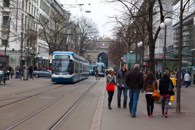 elektrikli tramvay switzerlan Zürih Şehri