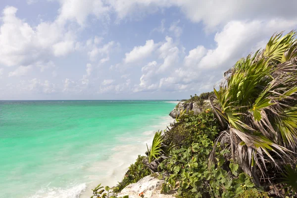 A Karib-tenger, mexikói Tulum a gyönyörű strand — Stock Fotó