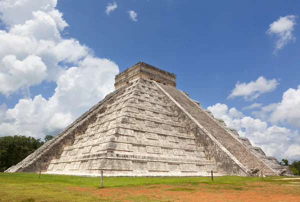 Chichen Itza pyramid at Mexico — Stock Photo, Image