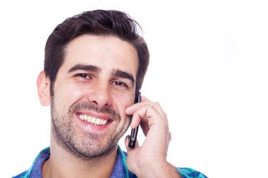 latin yakışıklı beyaz bir ba izole cep telefonuyla konuşuyor