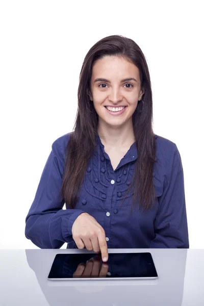 Mulher de negócios trabalhando com um computador tablet — Fotografia de Stock