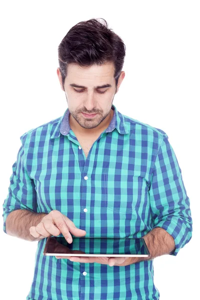 Stilig man använder en tablet-dator — Stockfoto