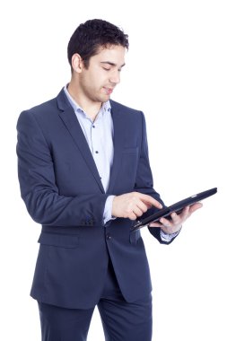 Tablet bilgisayar kullanan işadamı