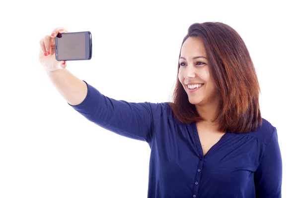 Belle femme prenant un selfie — Photo