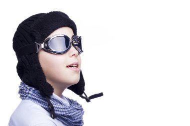 pilot çocuk beyaz bir arka plan üzerinde izole