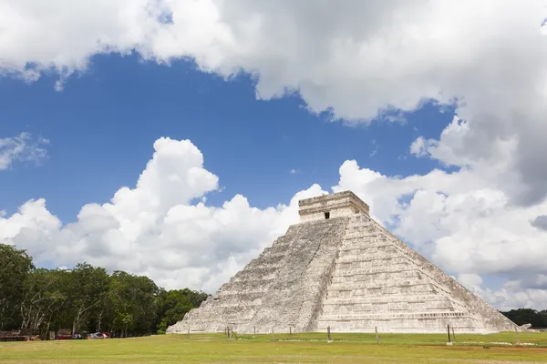 Temple of Chichen Itza — Stock Photo, Image