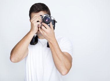 Retro bir kamera ile adam