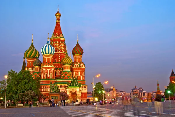 Basil's Cathedral z Placu Czerwonego — Zdjęcie stockowe