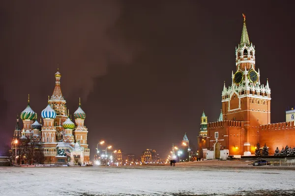 Red square in de nacht — Stockfoto