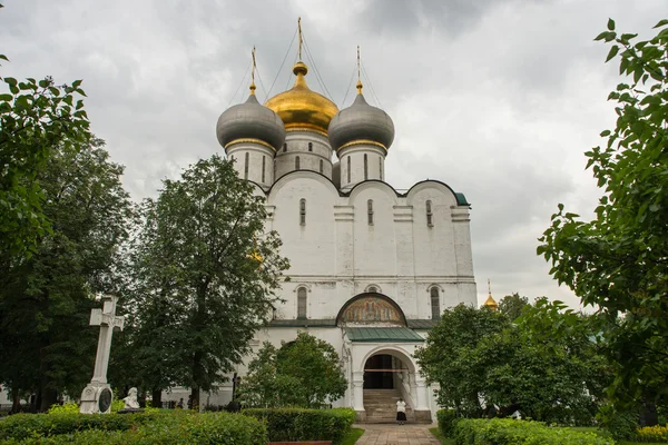 Smolenská katedrála Novoděvičí klášter v Moskvě, Rusko — Stock fotografie