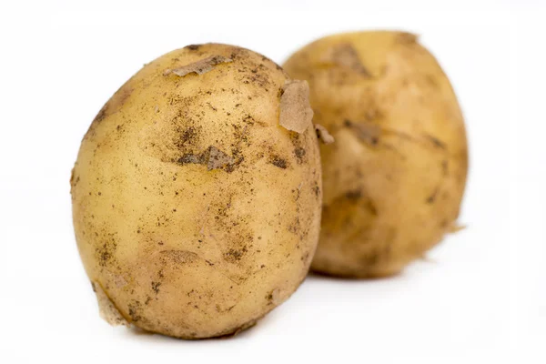 Aardappel geïsoleerd op een witte achtergrond. vegetable - aardappel voor krant market.high-resolutie fotografie — Stockfoto