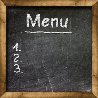 Menü başlığı ile Tebeşir tahtaya yazılan