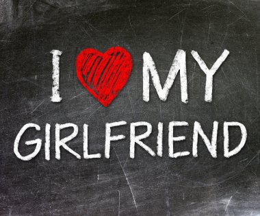 Kız arkadaşımı seviyorum.