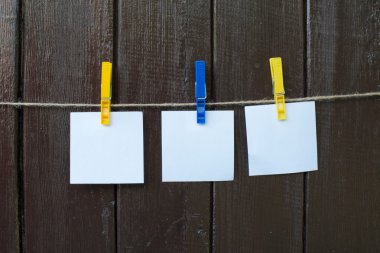 giyim holding sayfaları toplu iğne.