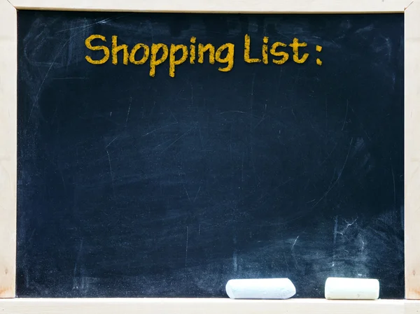 Lista de compras en pizarra — Foto de Stock