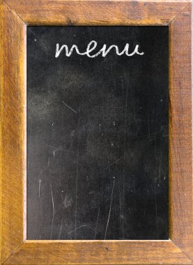 Tebeşir ile yazılmış Menü başlığı