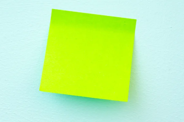 Nota verde adesiva — Foto Stock