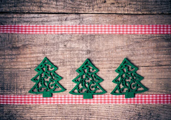 Vánoční strom a dekorace stuha — Stock fotografie