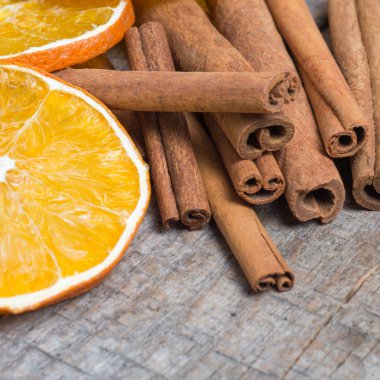 kurutulmuş portakal, tarçın