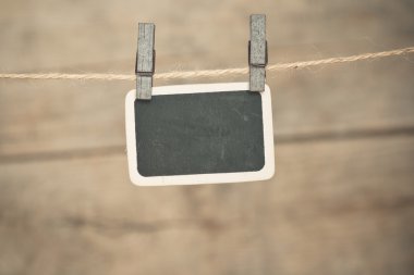 eski foto kartpostal ve odun giysi peg