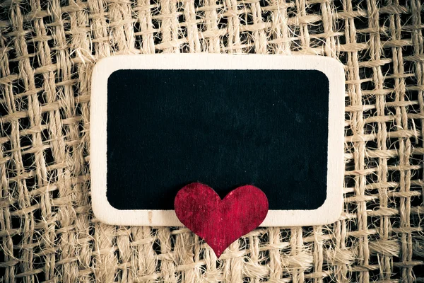 Καρδιά στο smal blackboard — Φωτογραφία Αρχείου