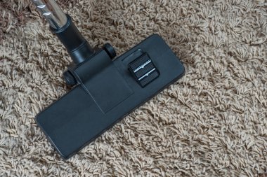 toparlamak için elektrikli süpürge