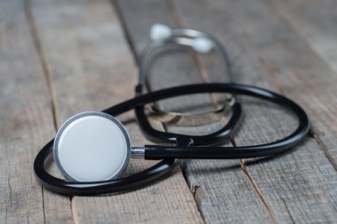 Bir steteskopun yakın çekimi