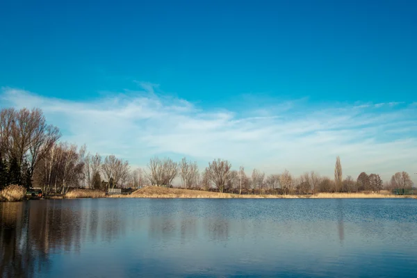 Jezero na podzim — Stock fotografie