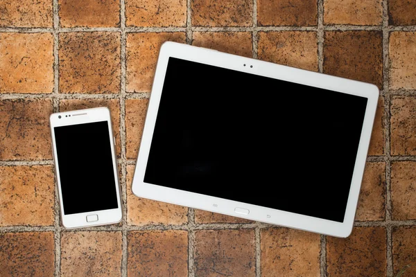 Tablet pc ve smartphone — Stok fotoğraf