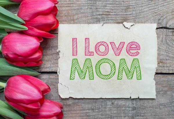 Tulpaner och jag älskar mamma — Stockfoto