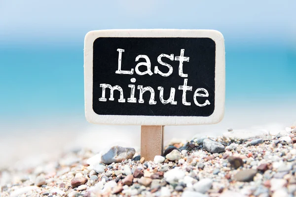 Last Minute a mano su una lavagna — Foto Stock