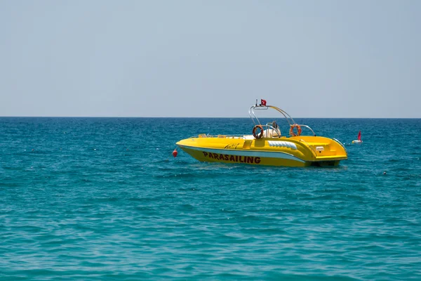 Sailing yellow boat in the sea — Stock Photo, Image