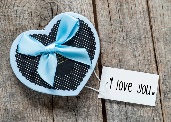 Gift box and card with text "I love you" — Stock Photo, Image