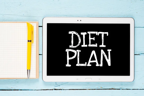 Tablet pc met tekst "dieetplan" — Stockfoto