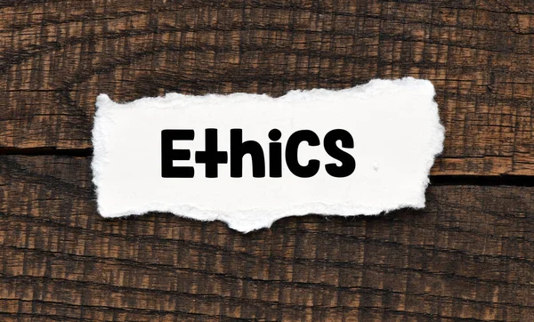 Ethics Egy Kis Darab Papírra Egy Asztalra — Stock Fotó