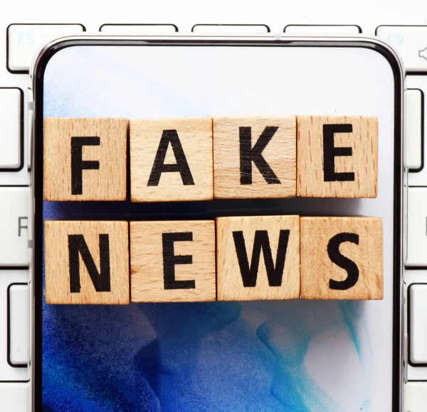 Fake News Mots Arrangés Partir Lettres Bois — Photo