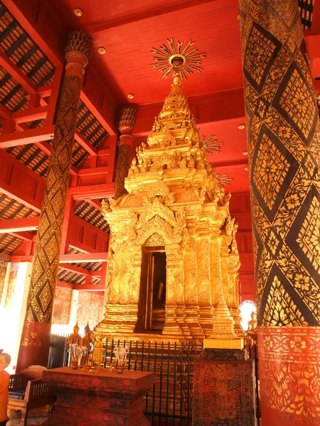 Pagode Wat Phrathat Lampang Luang — Fotografia de Stock