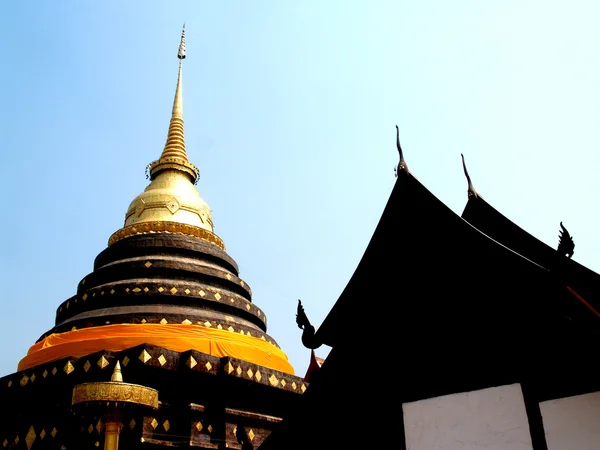 Pagoda di Wat Phrathat Lampang Luang — Foto Stock